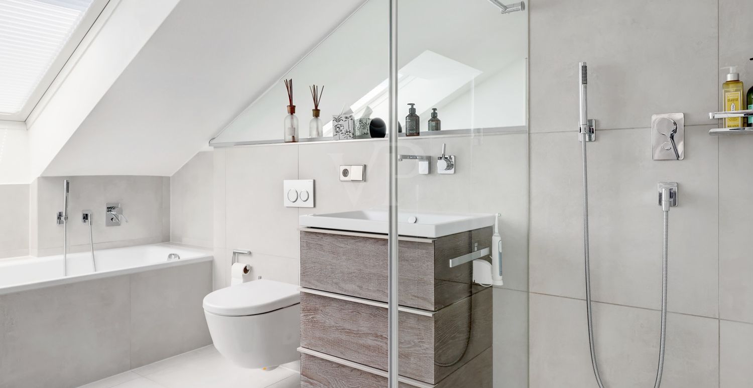 Badezimmer DG