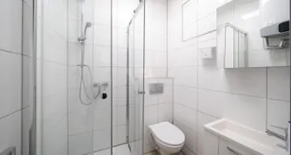 von_poll_real_estate_property_24455058Dup_image_23