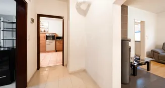 von_poll_real_estate_property_24455058Dup_image_3