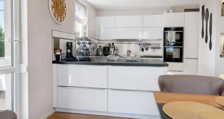 von_poll_real_estate_property_25143025_image_2