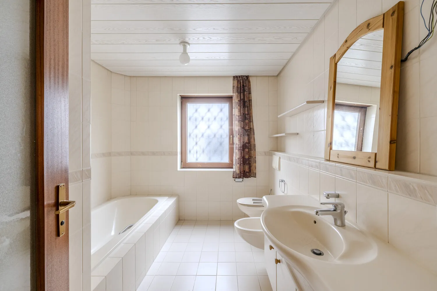 Badezimmer EG