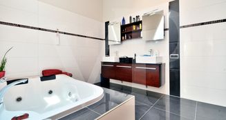 von_poll_real_estate_property_0441212_image_7