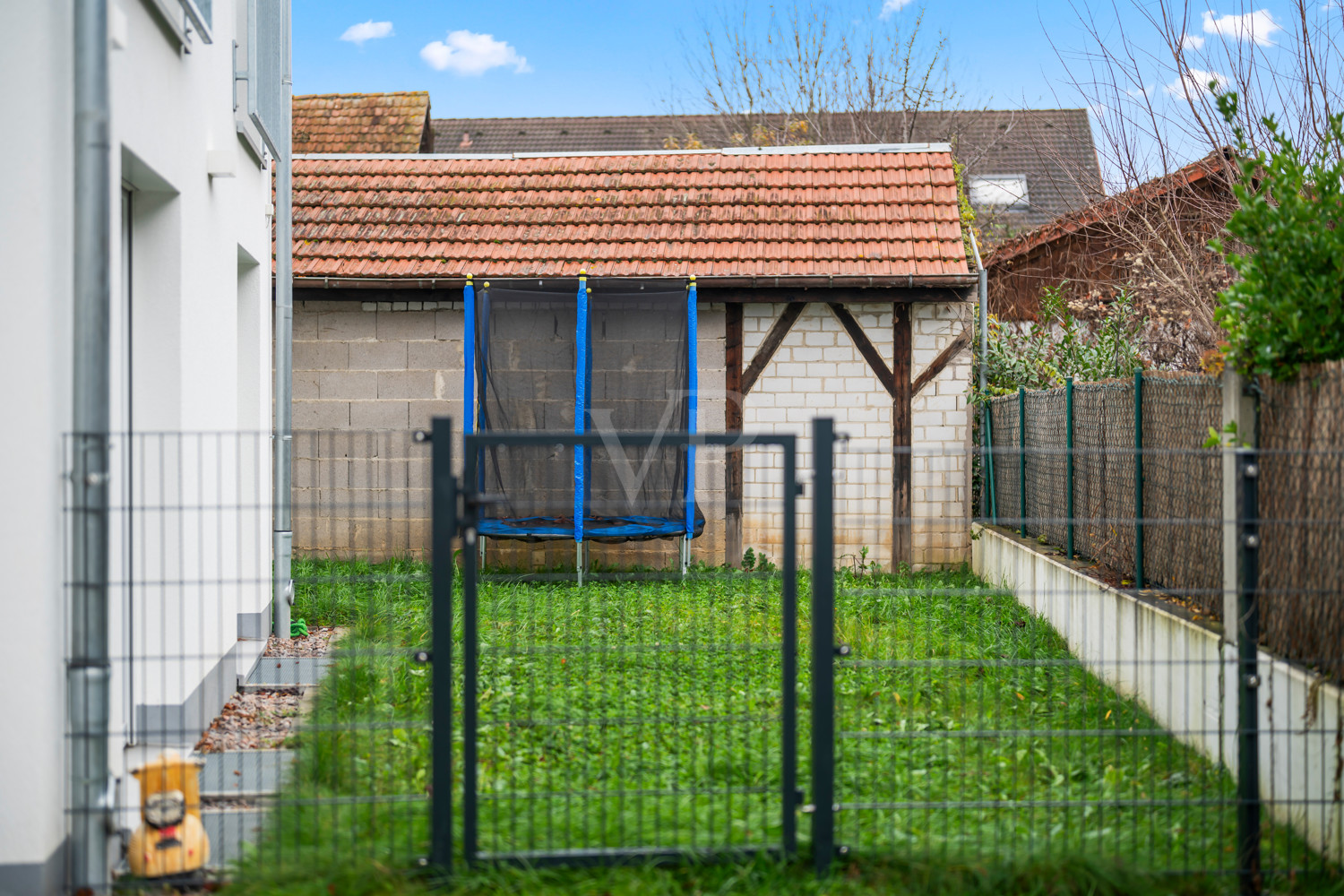 Garten zur Wohnung gehörend