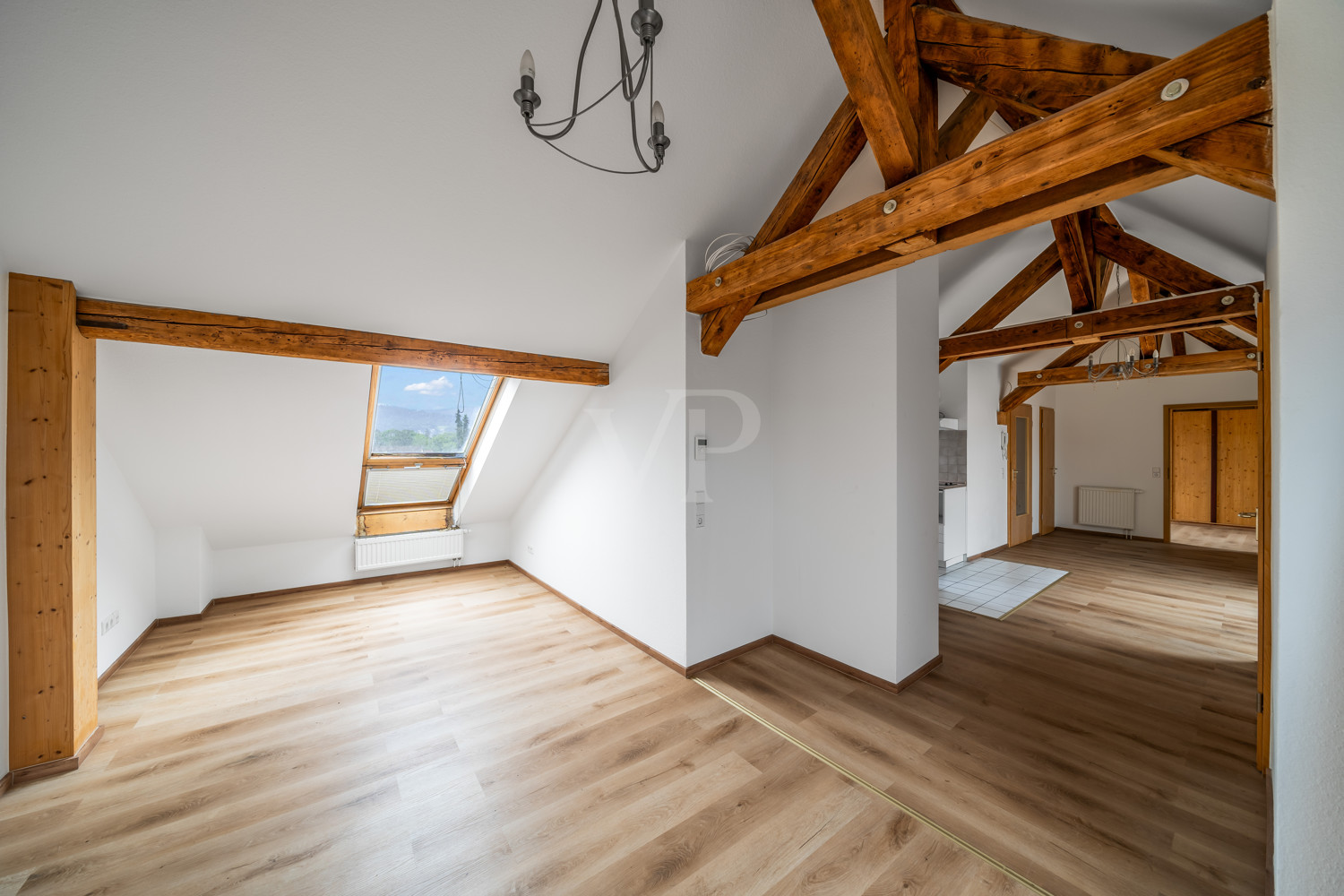 Schlafzimmer mit offnen Balken