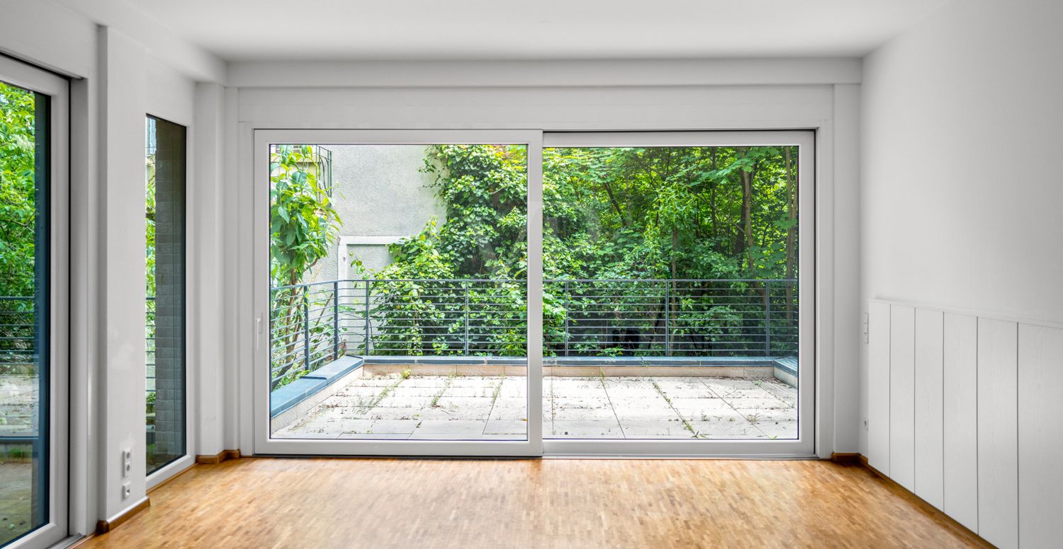großer Balkon