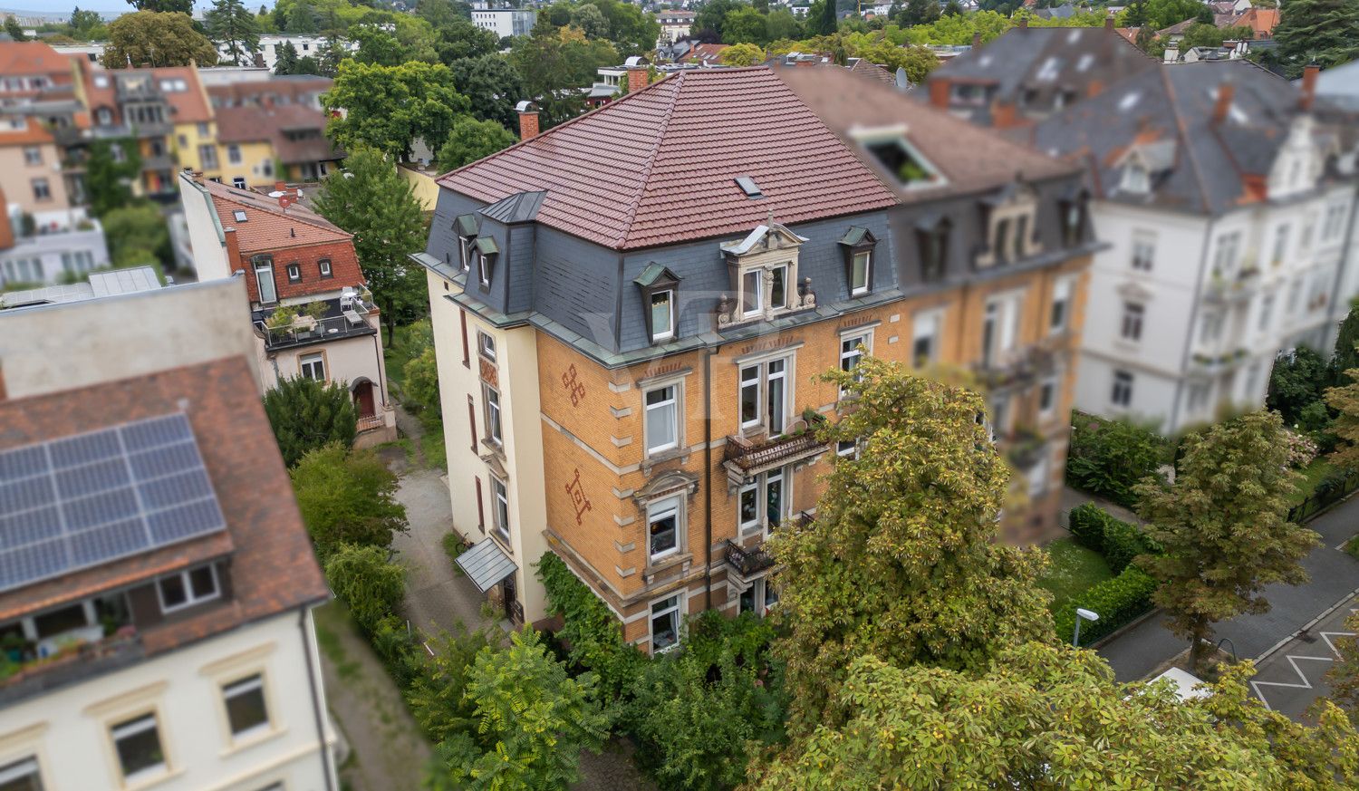 Außenansicht auf das Vorderhaus von der Jacobistraße aus
