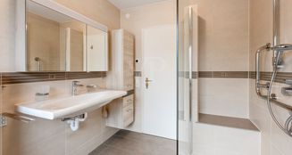 von_poll_real_estate_property_25022054_image_14