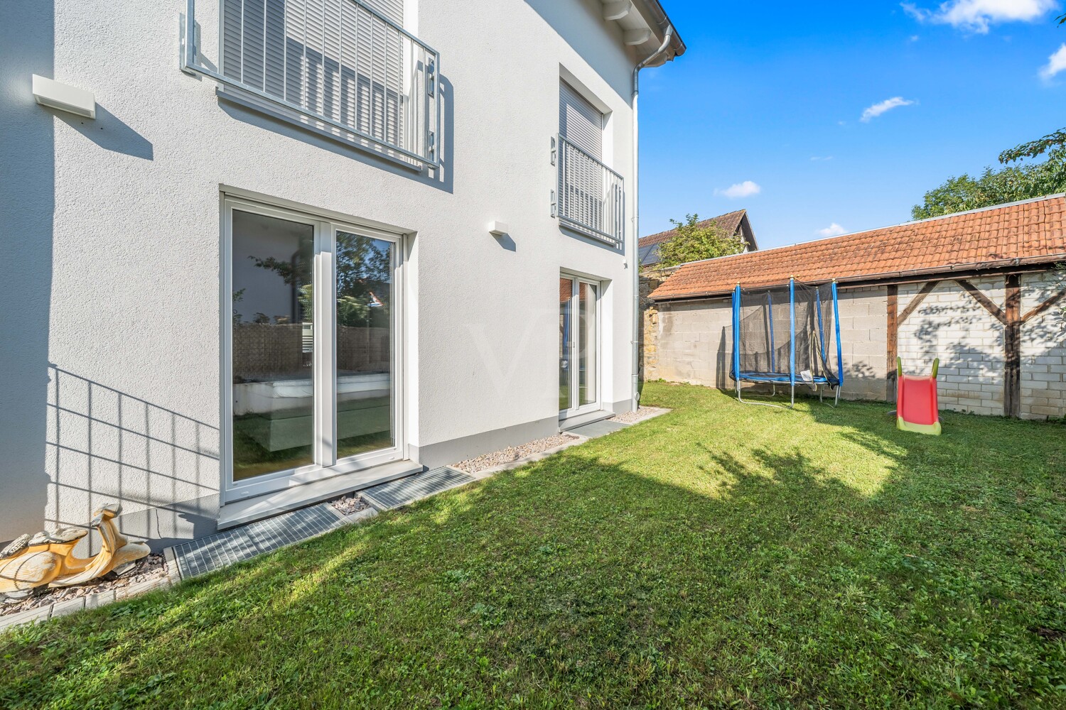 Erdgeschosswohnung mit eigenem Garten