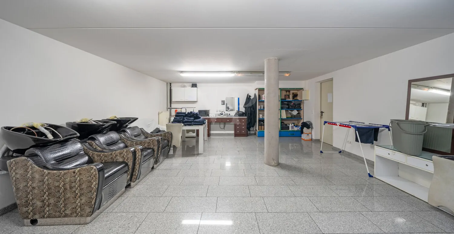 Untergeschoss mit Zugang zum Keller