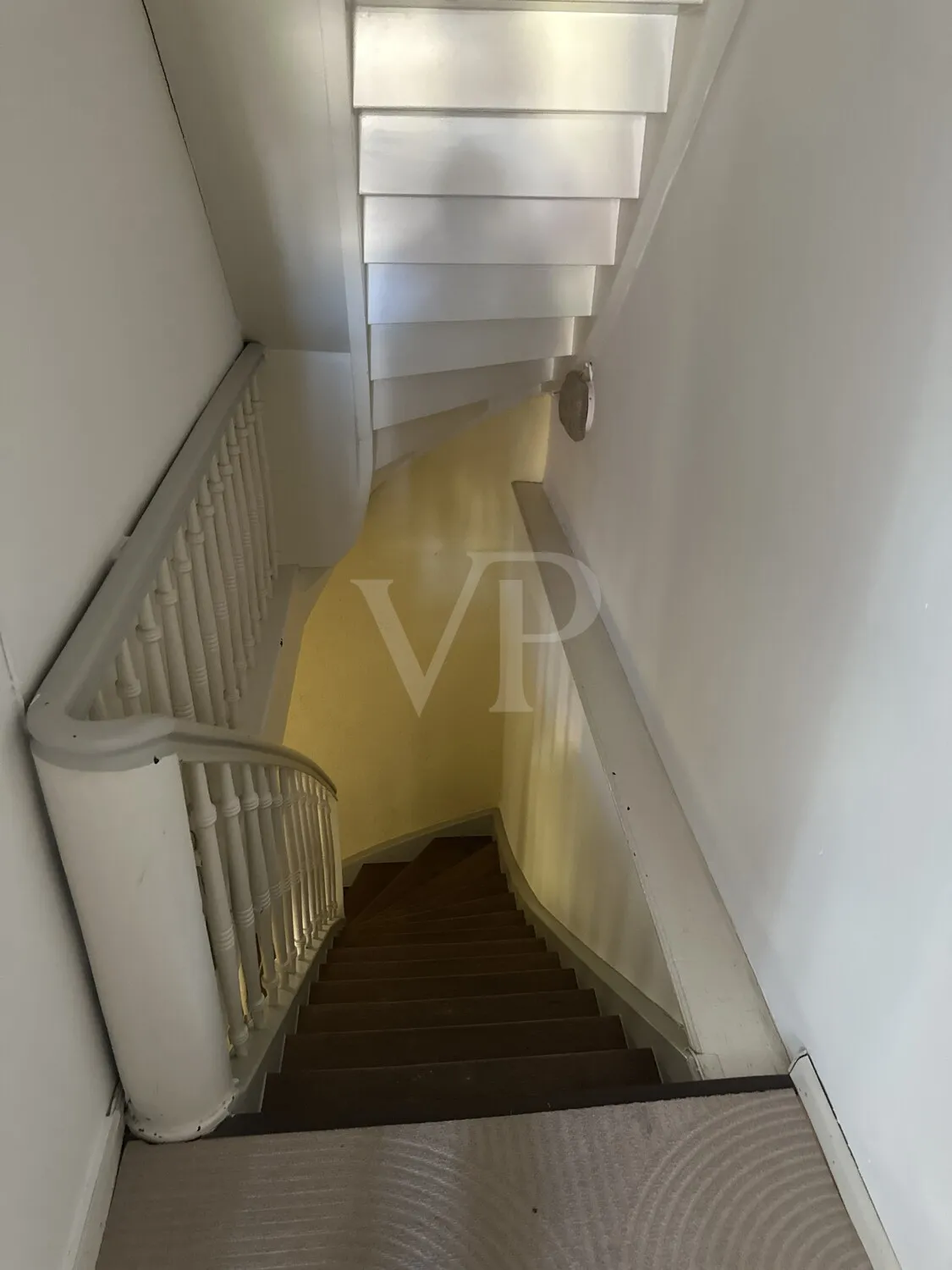 Treppenaufgang zur Dachgeschosswohnung