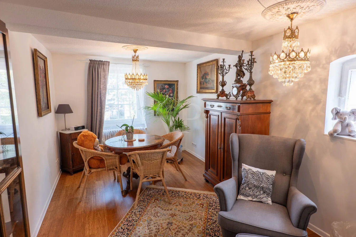 Esszimmer der Wohnung im 3. Obergeschoss mit Münsterblick