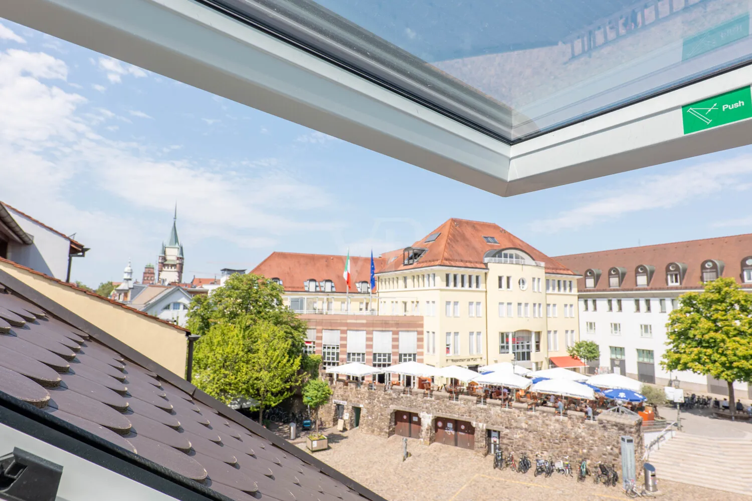 Blick aus der Dachgeschosswohnung zum Martinstor