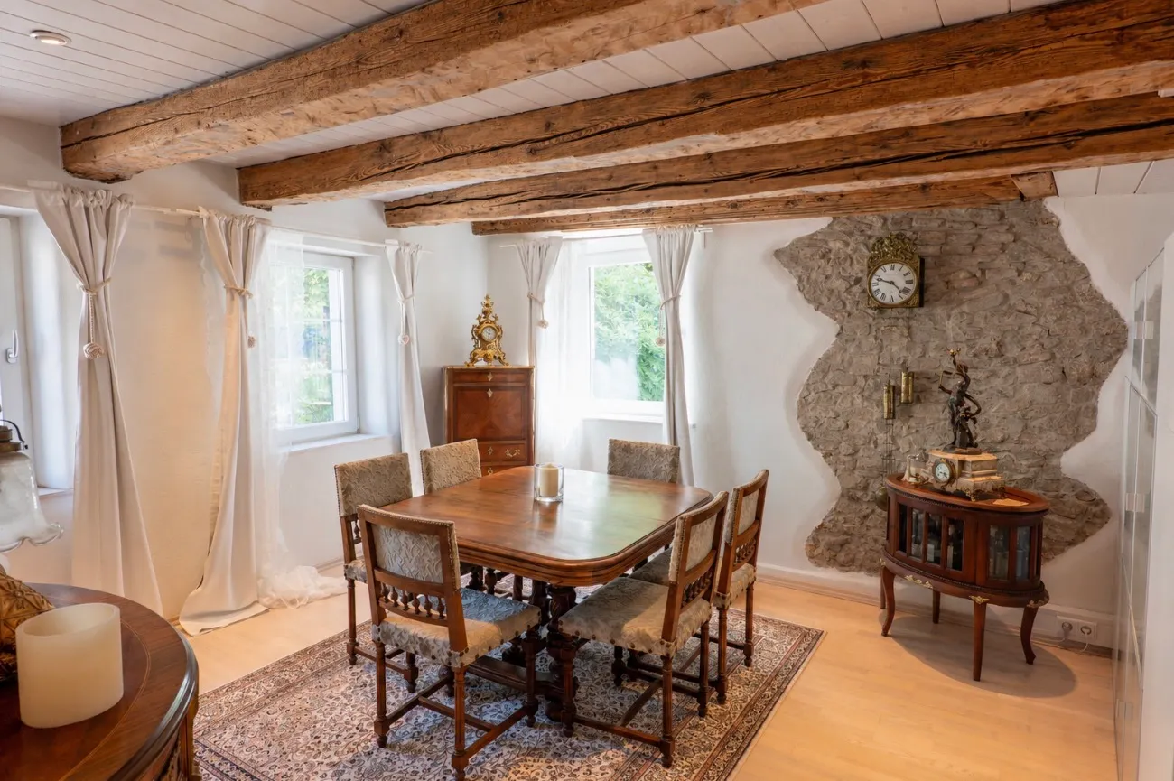 Detailverliebtes Esszimmer im 1. Obergeschoss mit Blick aufs Münster