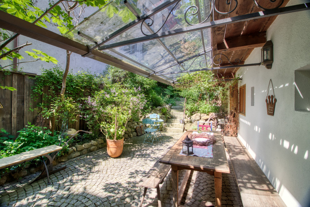 Terrasse mit Glasdach