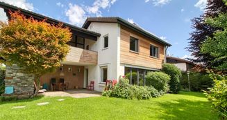 von_poll_real_estate_property_25042015_image_0
