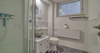 von_poll_real_estate_property_25042015_image_17
