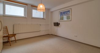 von_poll_real_estate_property_25042015_image_16