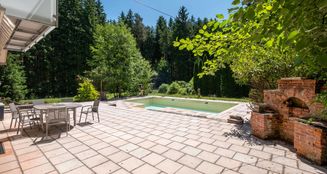 von_poll_real_estate_property_25042008_image_2