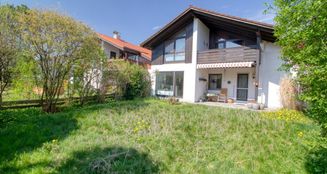 von_poll_real_estate_property_25042001_image_0