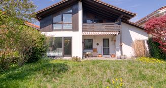 von_poll_real_estate_property_25042001_image_1