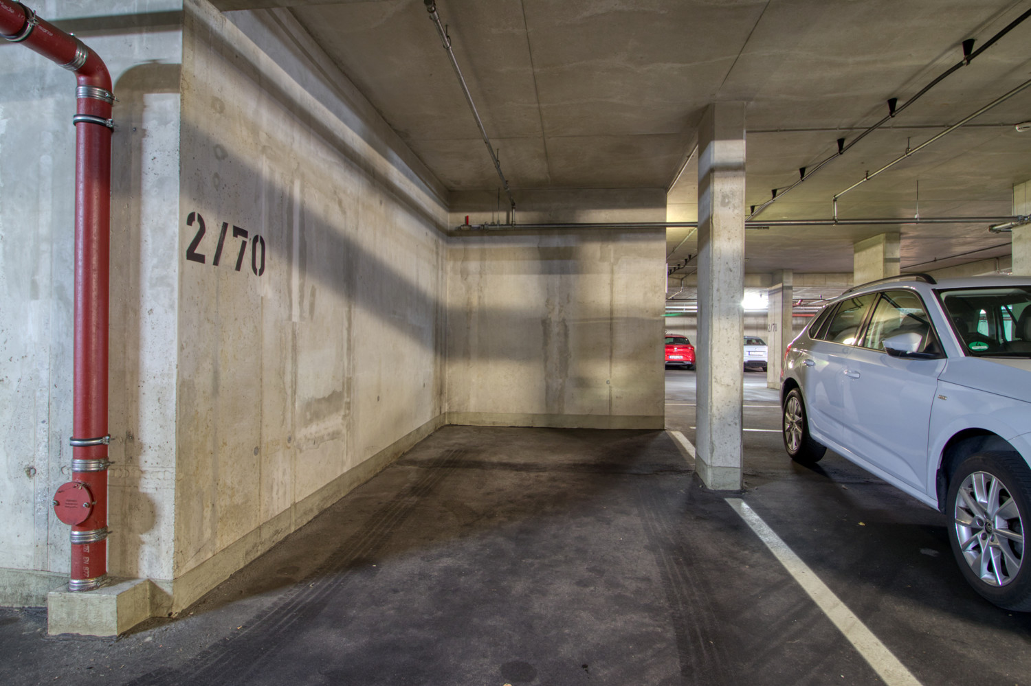 Tiefgaragenstellplatz