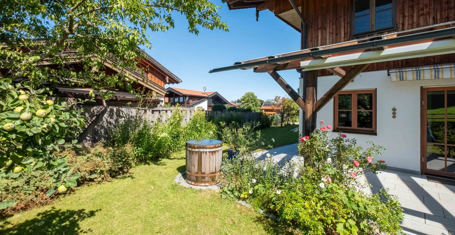 Reserviert! Samerberg - Grainbach: Großzügige Doppelhaushälfte in sonniger  Ortsrandlage