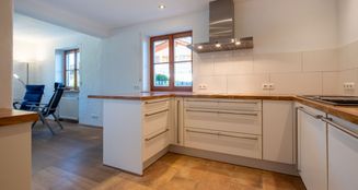 von_poll_real_estate_property_25042016_image_6