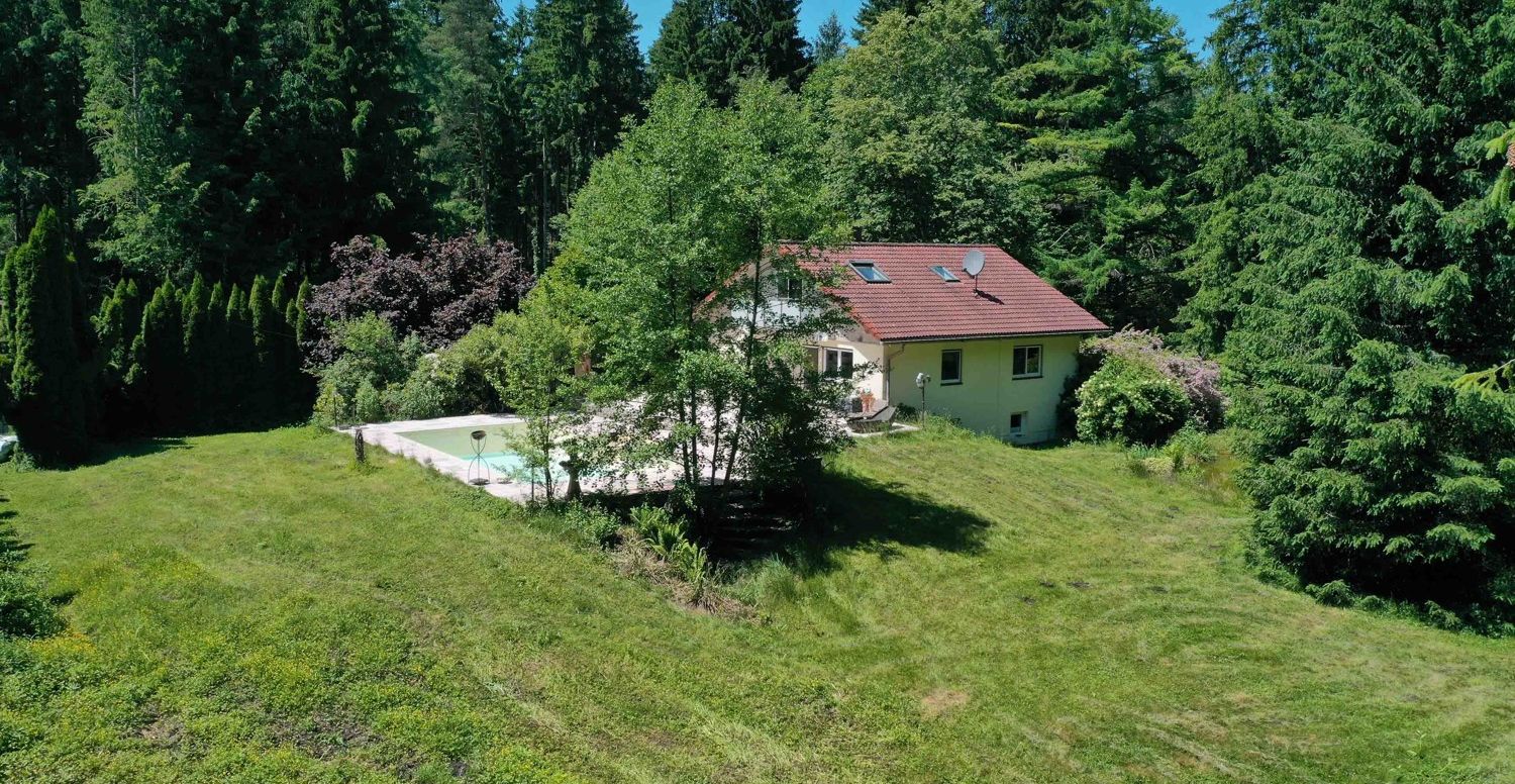 6900 m² Natur pur: Einfamilienhaus in Alleinlage – Ihr Rückzugsort in den Nicklheimer Filzen