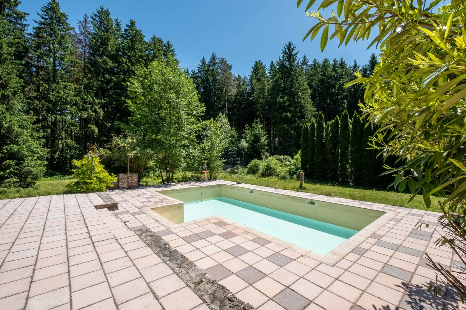 Natur pur: Einfamilienhaus in Alleinlage