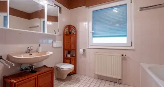 von_poll_real_estate_property_25042017_image_12