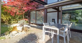 von_poll_real_estate_property_25042021_image_1