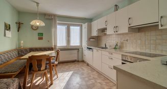 von_poll_real_estate_property_25042018_image_7
