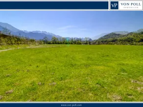 Baugrundstück mit unverbautem Bergblick für ein Ein- oder Zweifamilienhaus