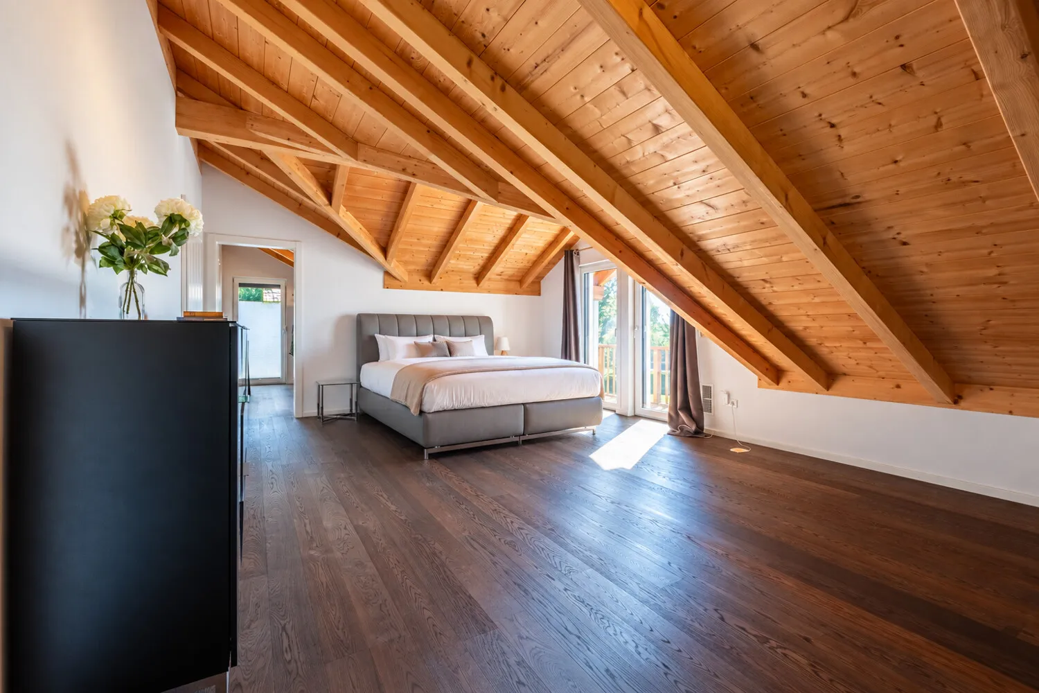 Elternschlafzimmer mit Gaube im DG