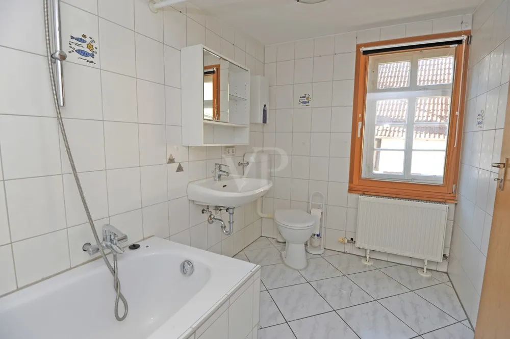 Badezimmer hintere Wohnung