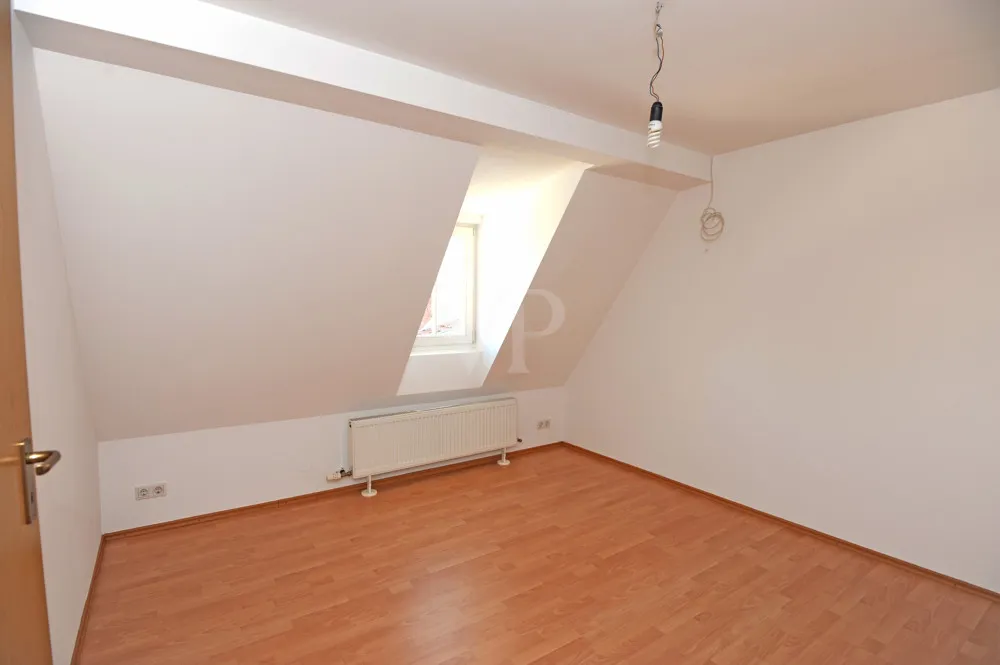 Schlafzimmer 1 im Dachgeschoss