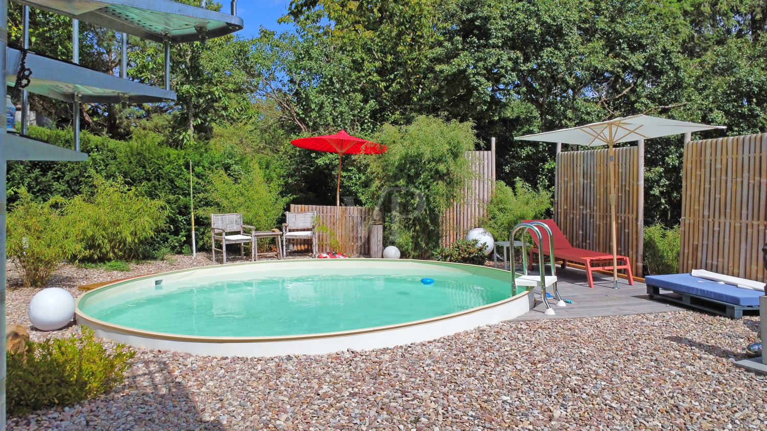 Pool Sommer 2025