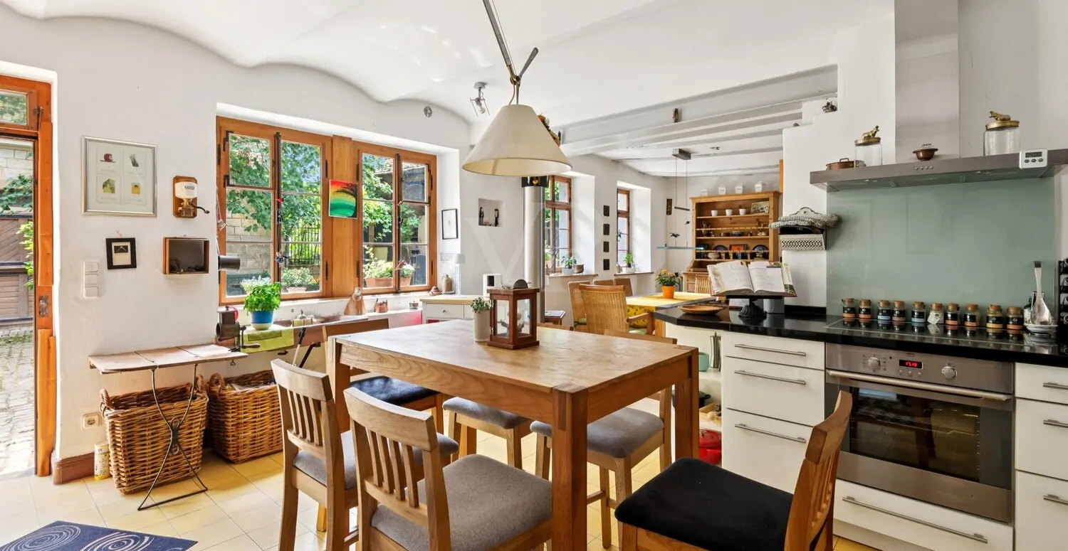 Küche und Essbereich Haupthaus
