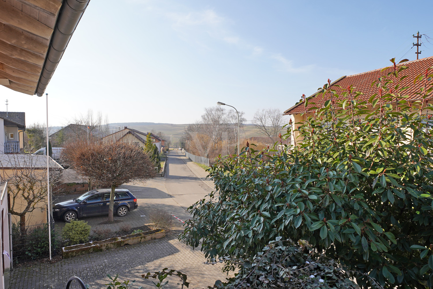 Außblick vom Eingangsbereich Richtung Ortsrand