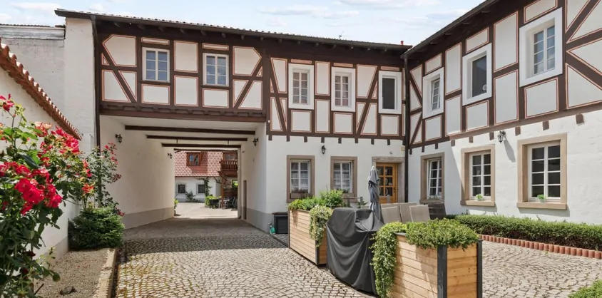 von Poll Immobilien GmbH