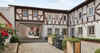 von_poll_real_estate_property_25145247_image_1