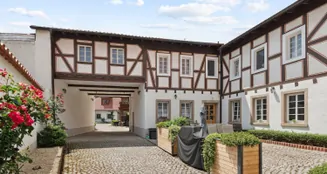 von_poll_real_estate_property_25145247_image_1