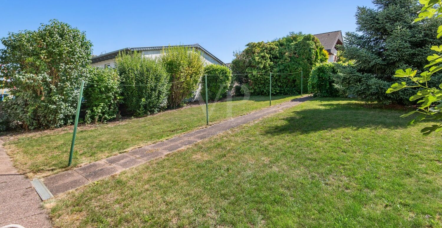 sonniger Garten