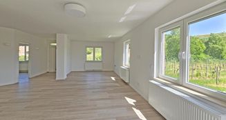von_poll_real_estate_property_25145242_image_0