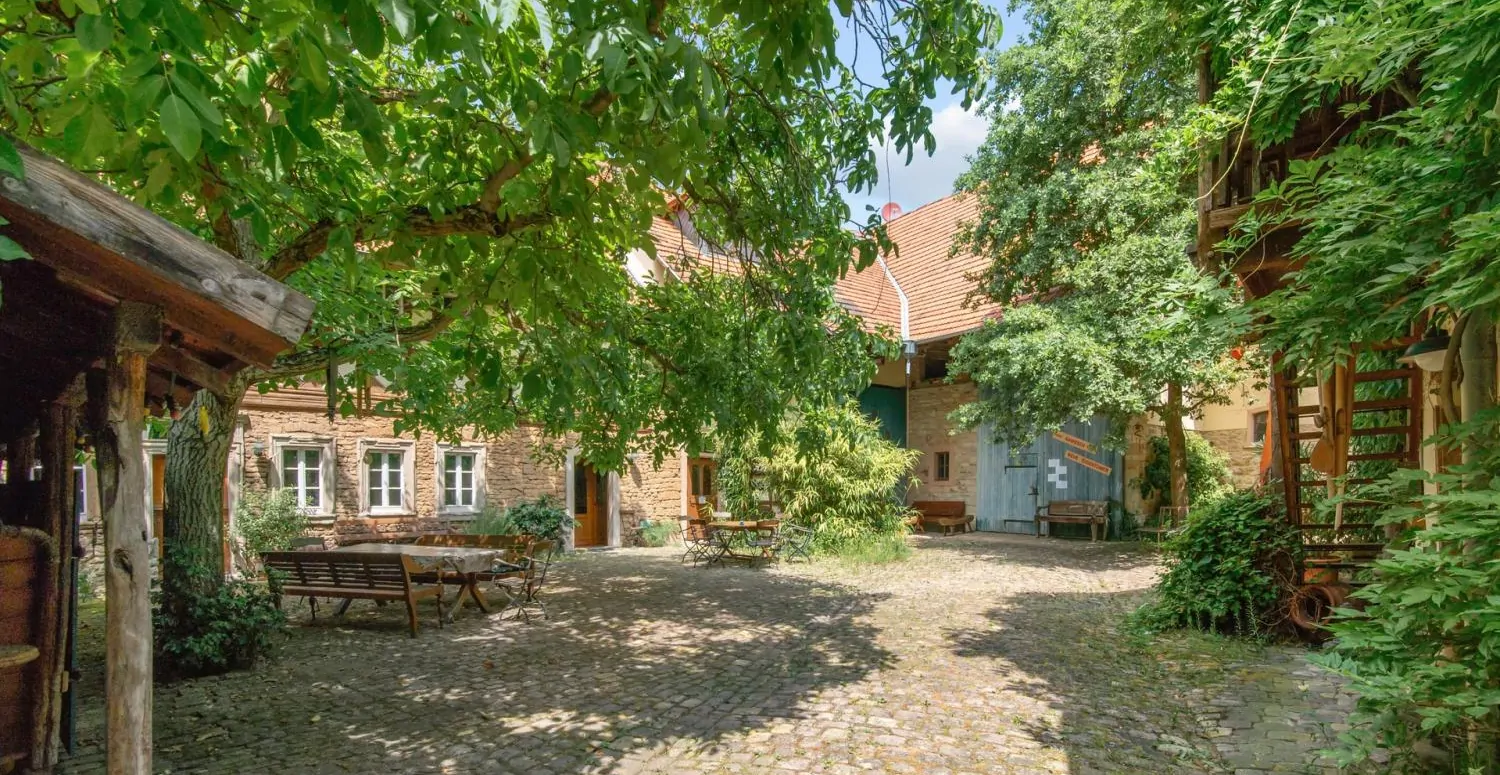 gemütlicher Innenhof