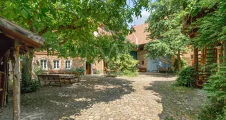 von_poll_real_estate_property_25145249_image_1