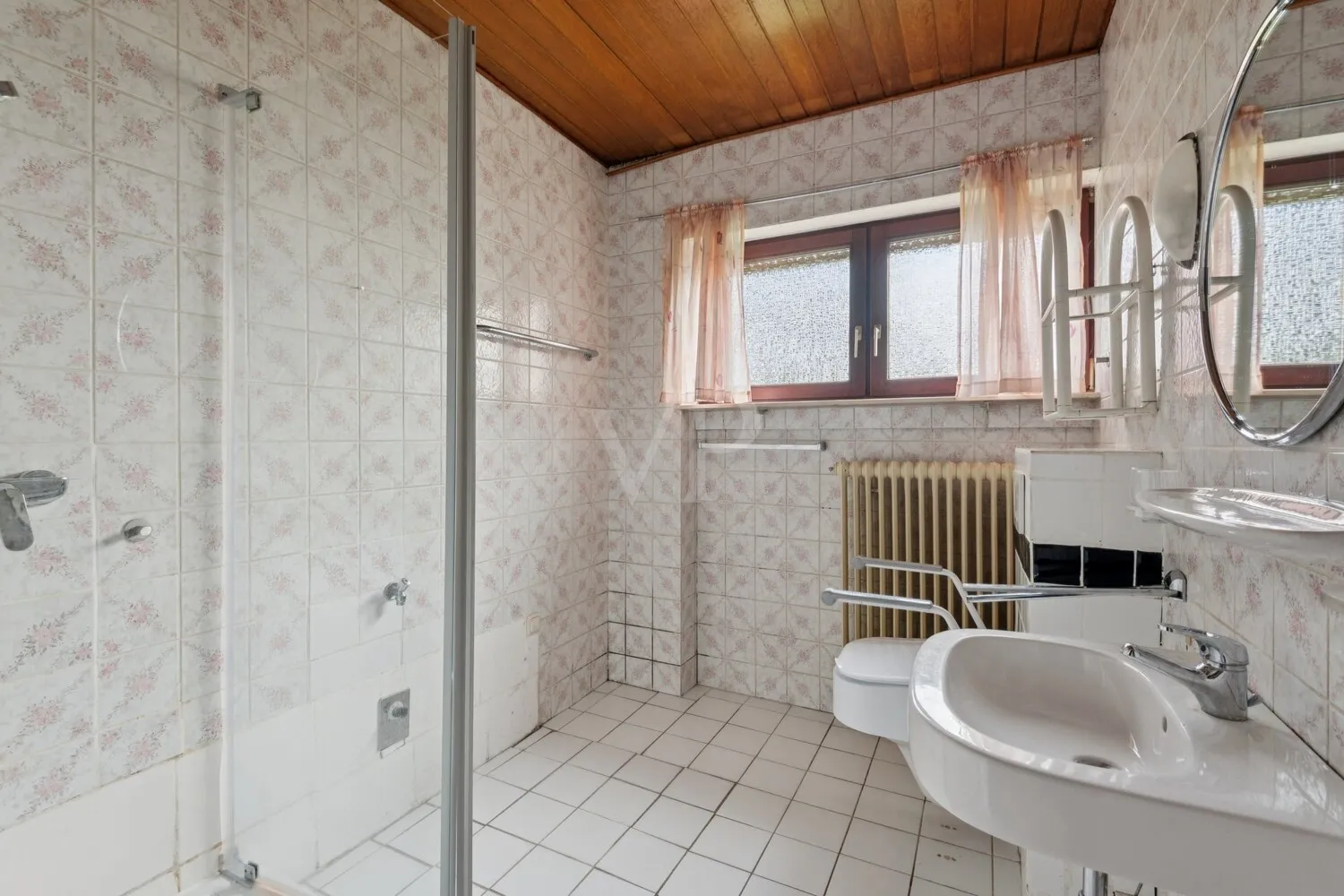 helles Badezimmer
