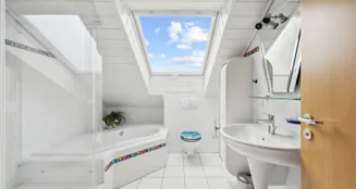 von_poll_real_estate_property_25145266_image_18