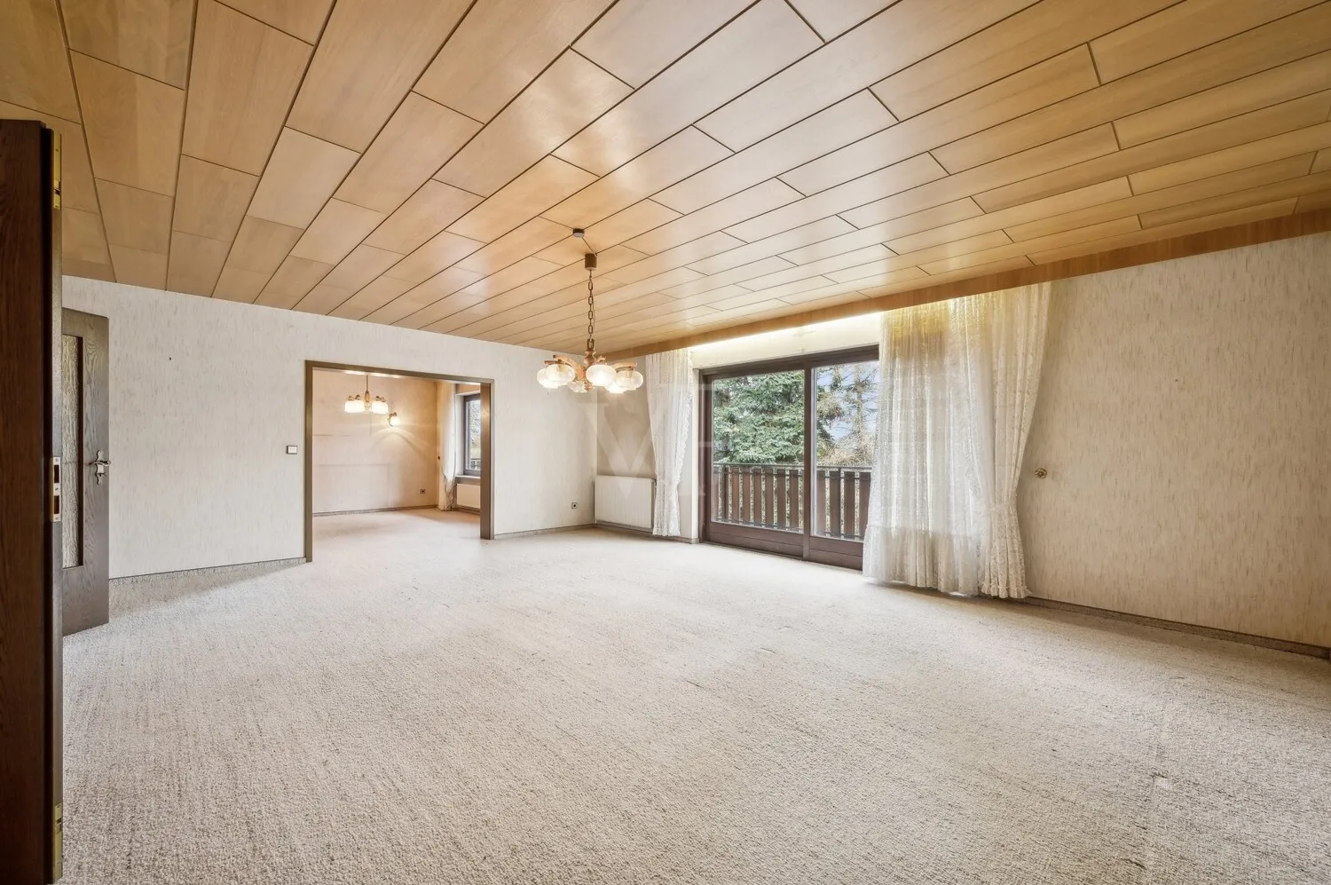 großes Wohnzimmer