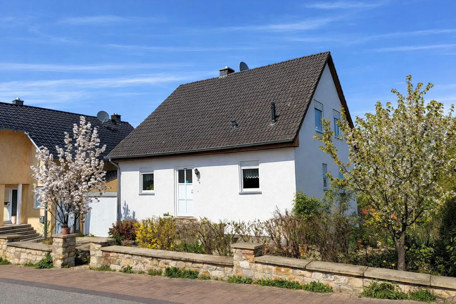 Straßenansicht